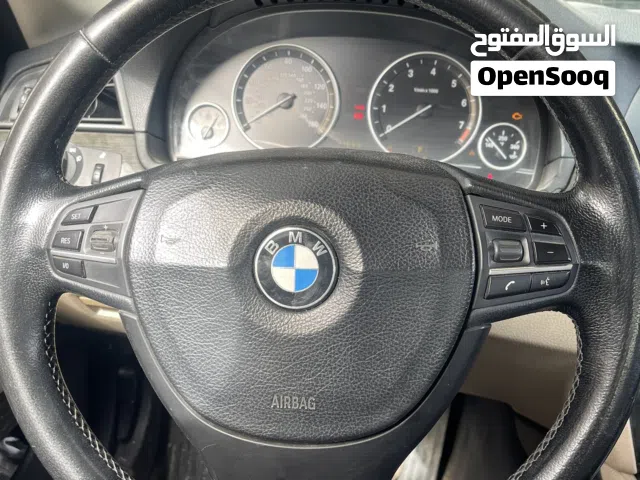 مقود سيارة bmw f10