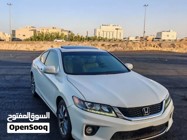 للبيع هوندا اكورد كوبيه المالك الأول 2015