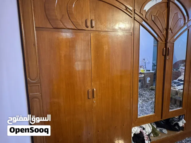 خزانة ملابس