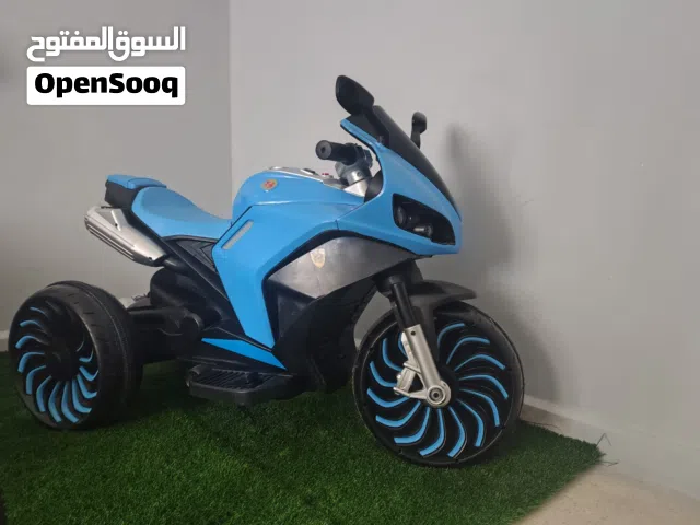 دراجة هوائية عدد 2 حجم كبير و حجم صغير و دراجة كهربائية