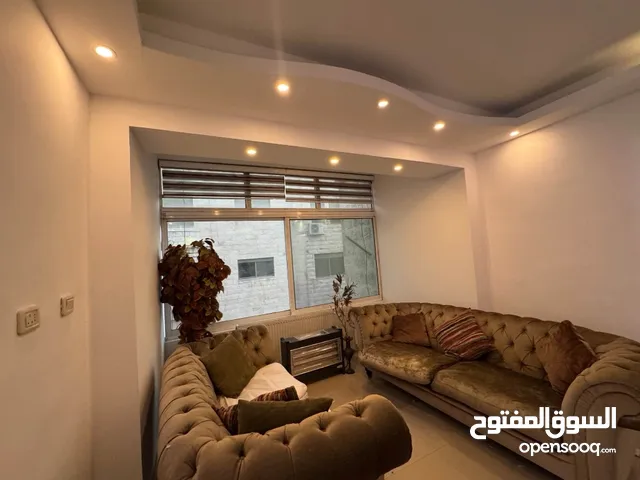 طقم كنب مكون من كنبايتان