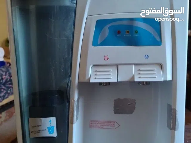 كولر طاولة نظام قوارير ... موجود ب الزرقاء .... بحالة ممتازة