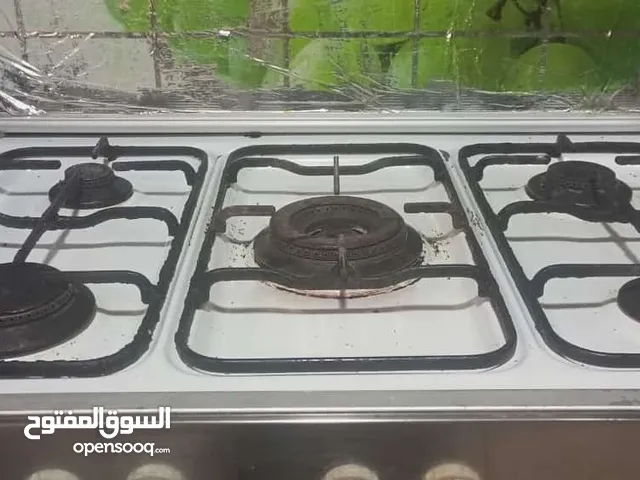 غاز مع فرن خمس عيون