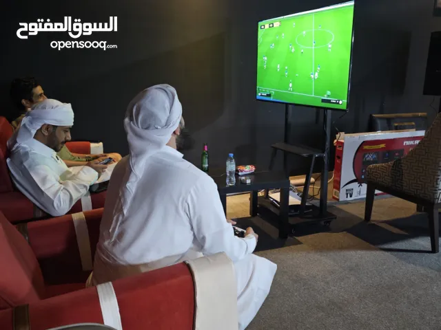 صالة بلياردو للبيع billiards club and gaming zone