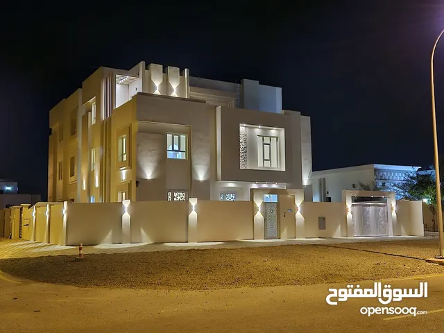 400 m2 More than 6 bedrooms Villa for Sale in Muscat Amerat