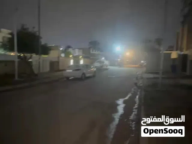 ارض تجارية للايجار