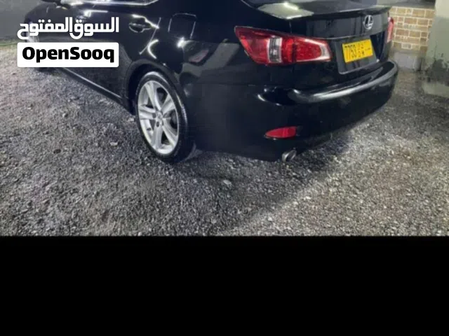 Lexus 250 model 2011 clean