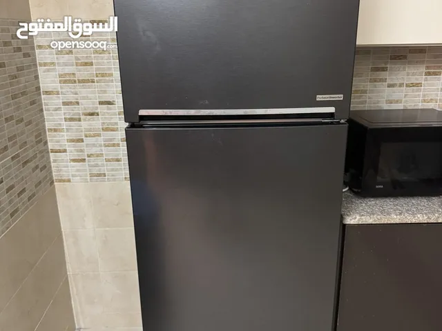اثاث بيت مميّز يصلح لعرسان أو الراغبين بالتجديد