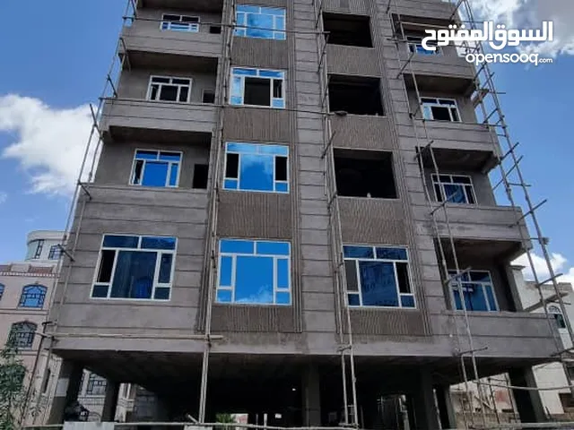 108 m2 3 Bedrooms Apartments for Sale in Sana'a Bayt Baws