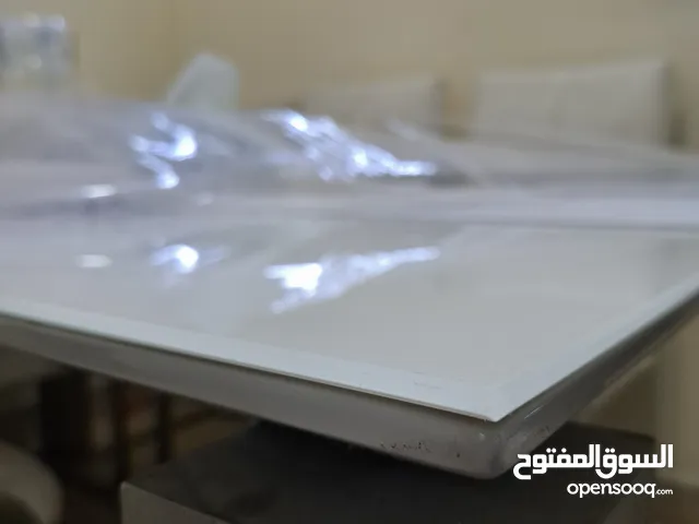 Dining table for sale