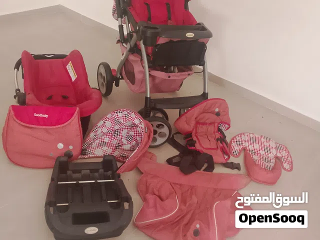 عرباية أطفال ماركة Good Baby مع ملحقاتها الكاملة