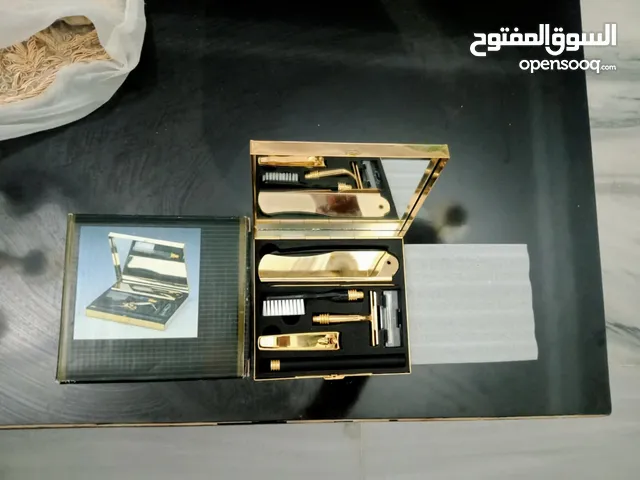 مجموعة حلاقة سفر غير مستخدمة جميلة جدا