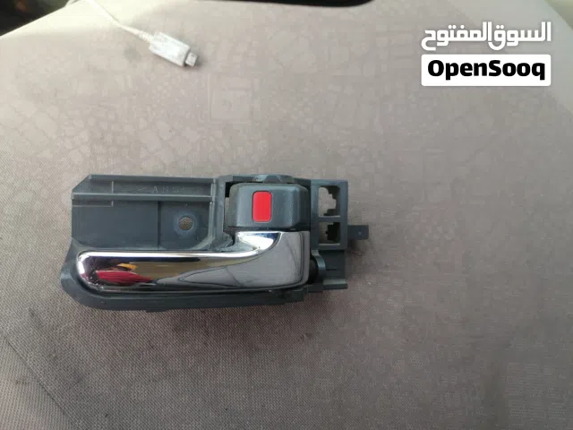 للبيـع قبضه سياره كورلا من 2001 الى 2007 اللون رصاصي