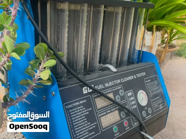 عندي ماكينة تنظيف رشاشات نظيف للبيع