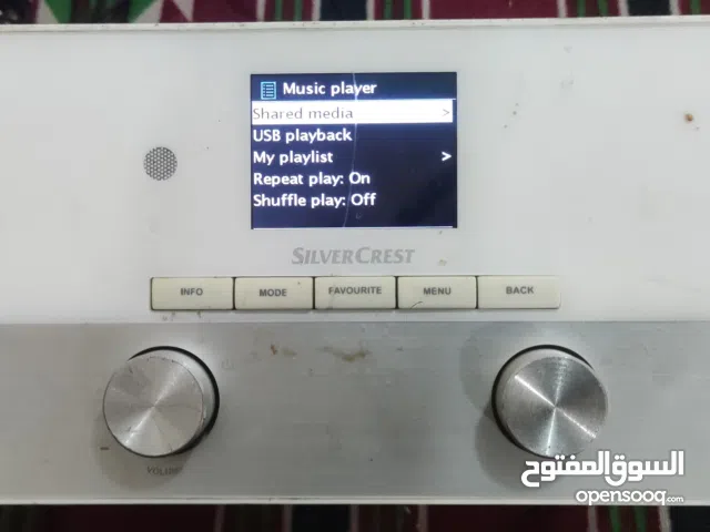 جهاز سماعات راديو يعمل على الإنترنت