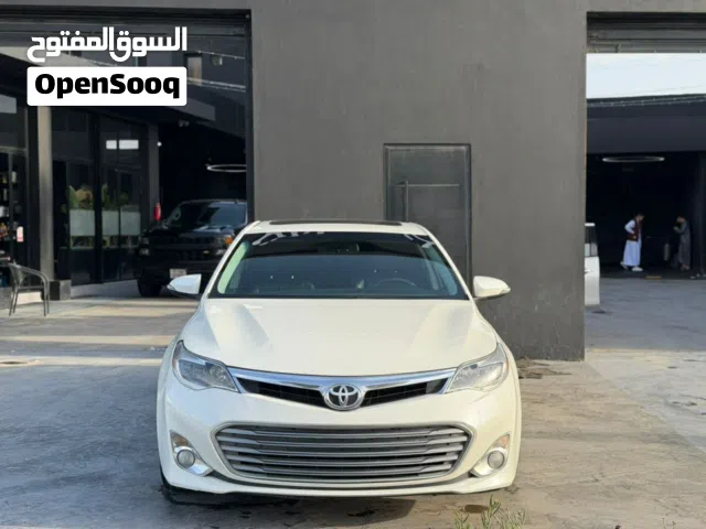 Used Toyota Avalon in Tripoli