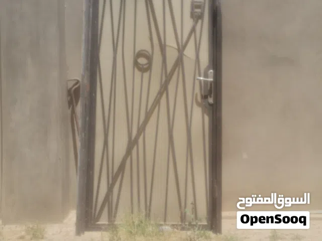 باب حديد فردي  ب القفص