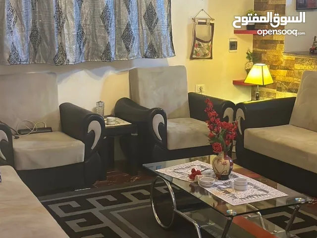 2 Bedrooms Chalet for Rent in Tripoli Tajura