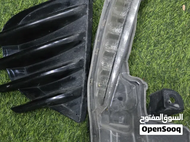 مصباح الإضاءة النهارية لتيوتا كرولا