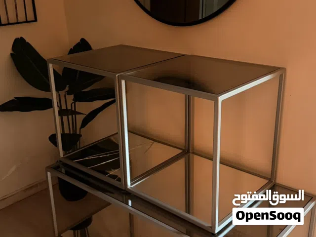 3 طاولات حدايد و قزاز