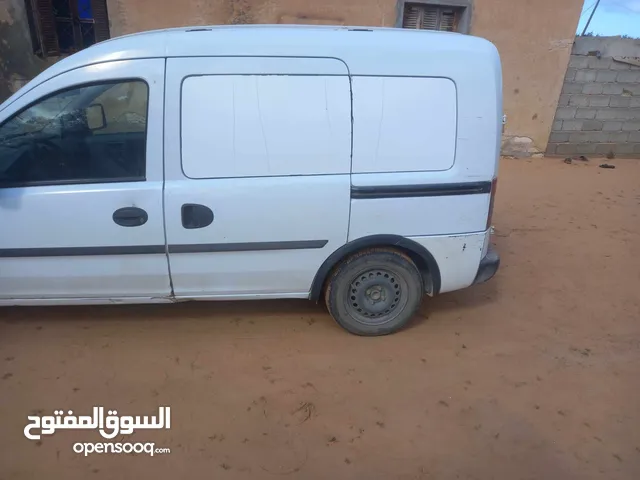 Used Opel Campo in Qasr Al-Akhiar