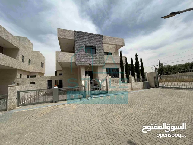 450m2 3 Bedrooms Villa for Sale in Amman Umm Al-Amad