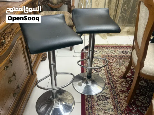 كراسي طعام بحالة جيده جدا