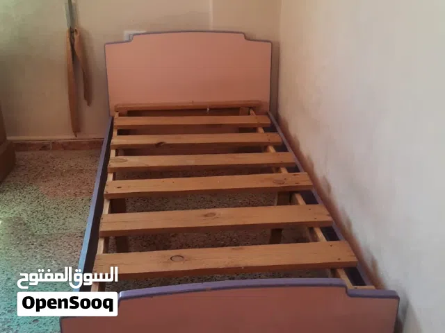 تخت خشب مفرد