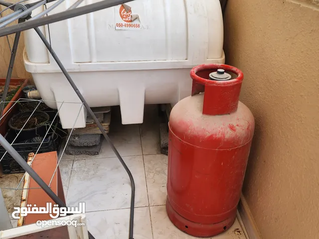 سلندر غاز وخزان ماي للبيع