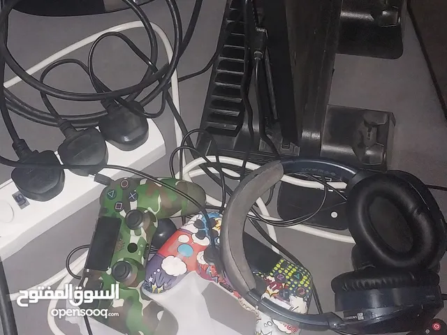 ps4 with 2 controller and 2 games efootball and call of duty everything is in good condition buy use