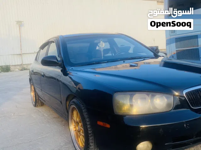 2000 هيونداي افانتي Standard