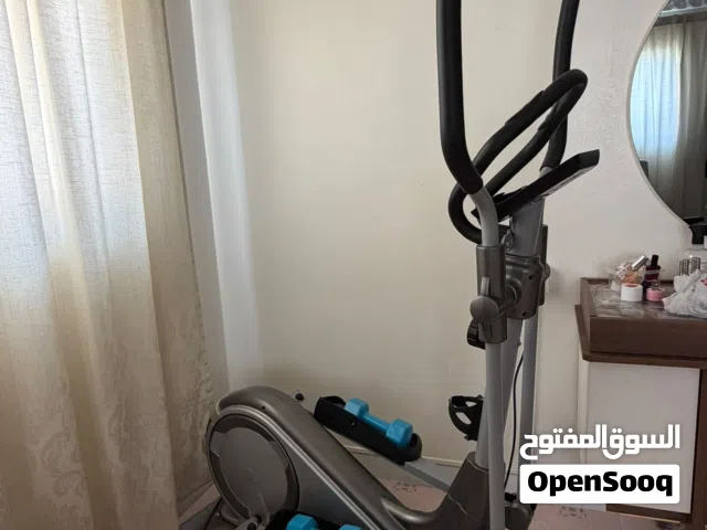 جهاز إليبتكال رياضي بحالة ممتازة للبيع وبسعر رمزي