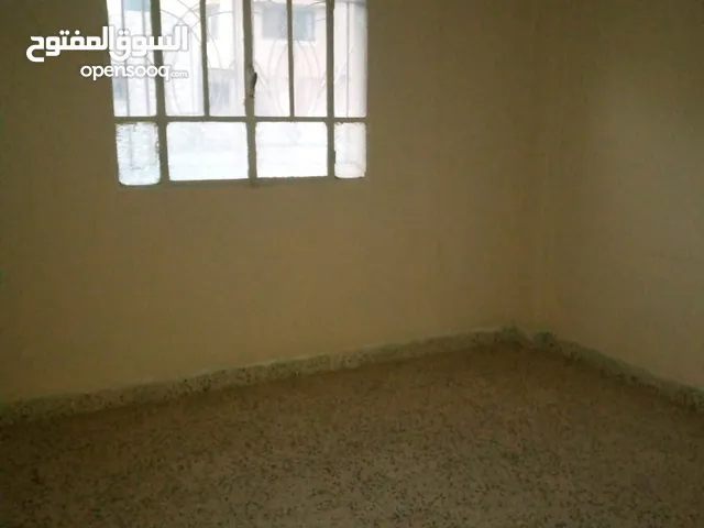 160 m2 3 Bedrooms Apartments for Rent in Zarqa Al Hawooz