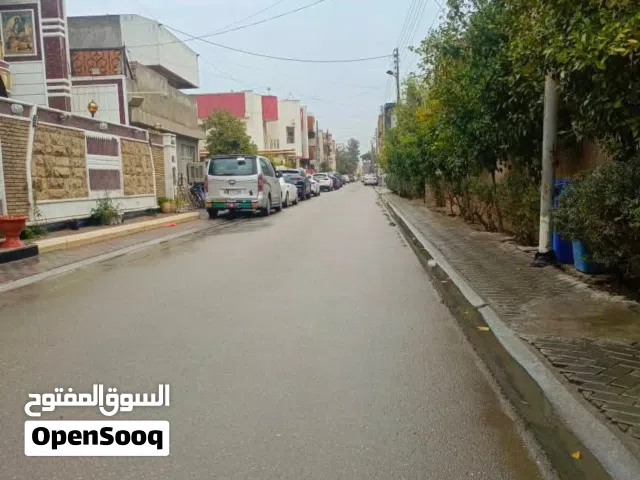 بيت مشتمل بيت