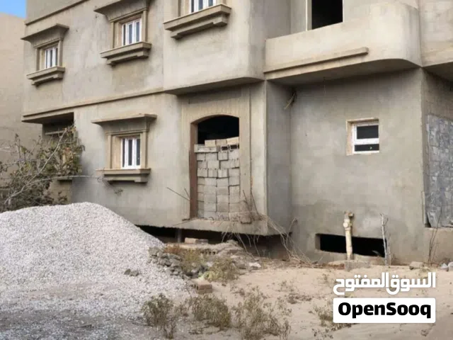 فيلا في بلعون بدروم كبير ودورين موقع ممتاز جدا وشارع واسع وحيوي موقع استراتيجي اقرا الوصف