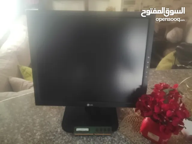 17" LG monitors for sale  in Zarqa