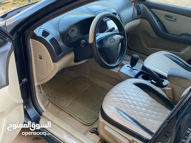 هيونداي إلنترا 2007 خليجي - الفئة الثانية