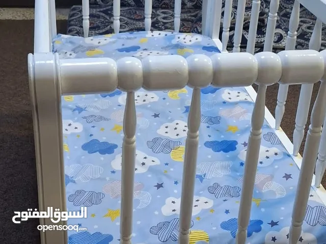 تخت اطفال لعمر 5سنوات خشب زان استخدام بسيط مع فرشتو والسلالم تفتح من الجهتين