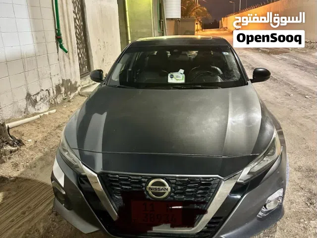 Used Nissan Altima in Basra