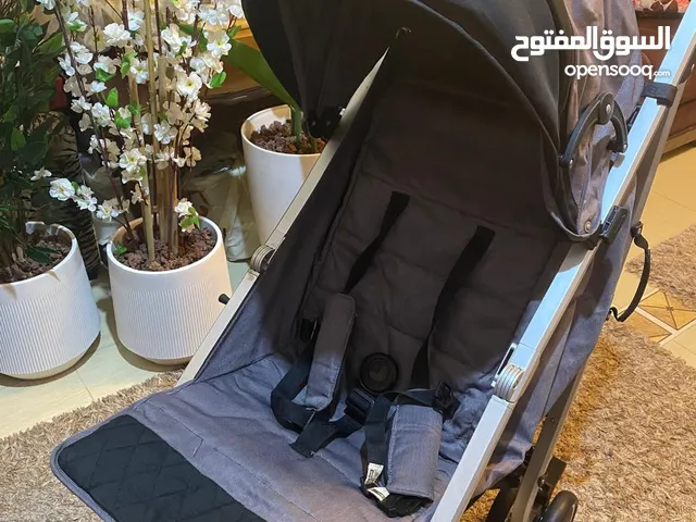 عرباية أطفال براند giggles خفيفة و سهلة الاستعمال من دبي