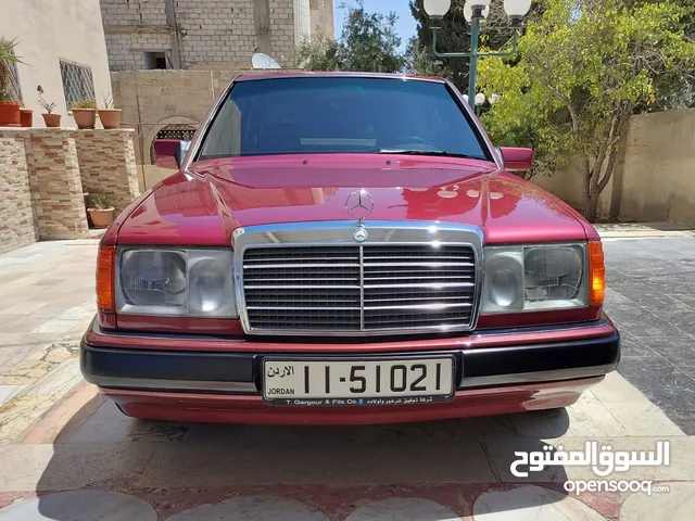 مرسيدس بطة w124