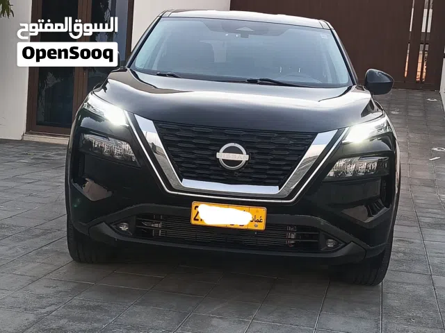 Used Nissan Rogue in Buraimi