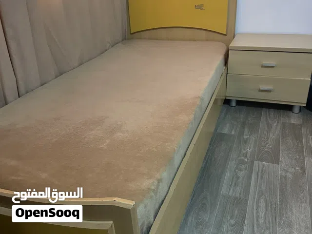 أسرة وفراشات أسرة للبيع