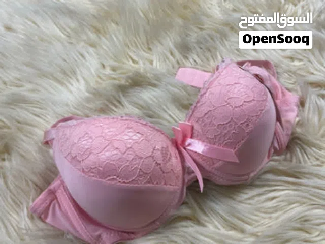 ملابس نسائية