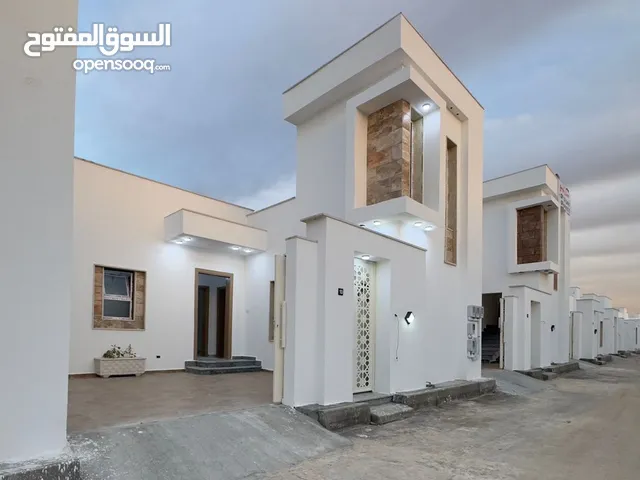 160 m2 3 Bedrooms Townhouse for Sale in Tripoli Khallet Alforjan