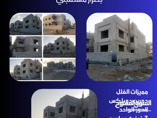 172 m2 More than 6 bedrooms Villa for Sale in Aden Other