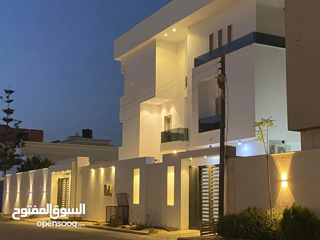 270m2 More than 6 bedrooms Villa for Sale in Benghazi Tabalino