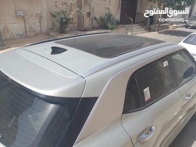 للبيع هيونداي كريتا كمفورت فل كامل موديل 22 ماشي 37 الف ك بحالة الوكالة