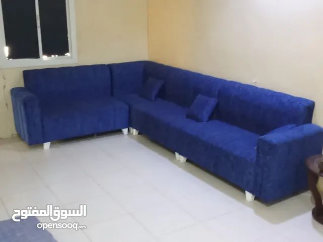 تفصيل وتنجيدوقص وتعديل كنب وفك وتركيب ستائر وخياطه