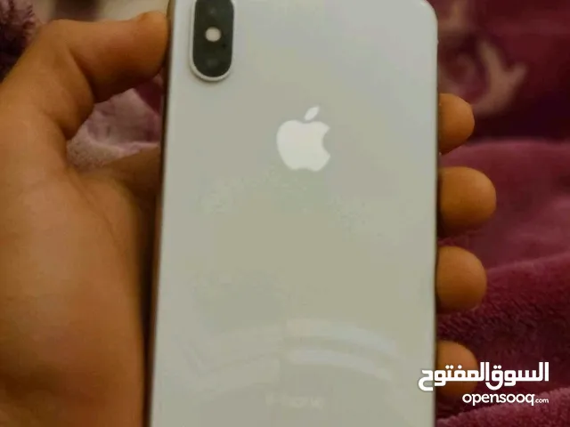 Apple iPhone X 64 GB in Tripoli